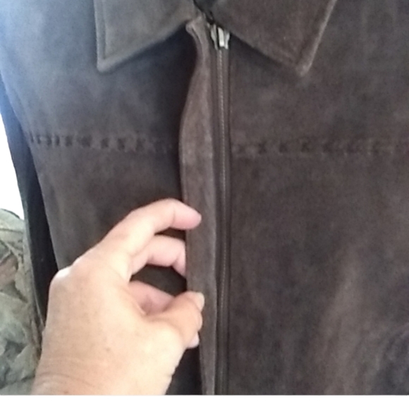 Women's leather jacket - Picture 3 of 7